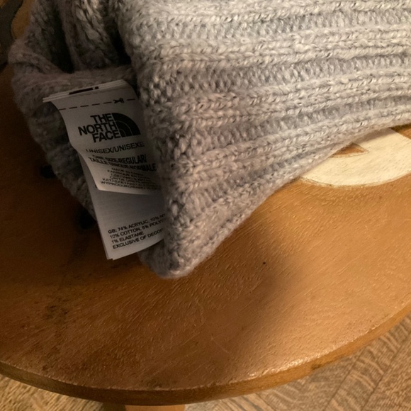 The North Face Grey beanie - Picture 3 of 3